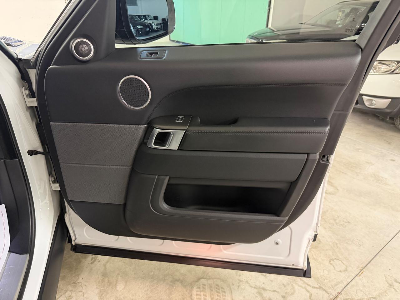 Land Rover Range Sport 3.0 TDV6 HSE Dynamic