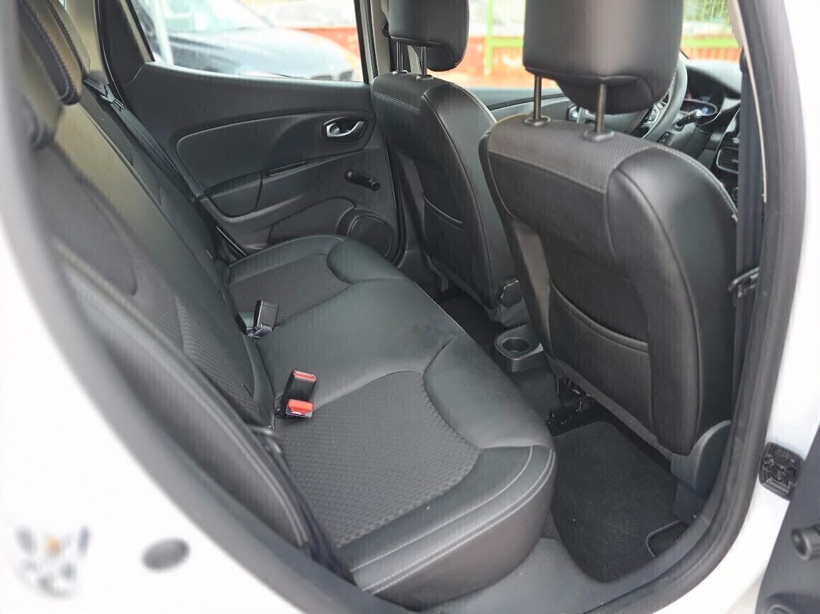 Renault Clio TCe 12V 75 CV 5 porte Moschino Life