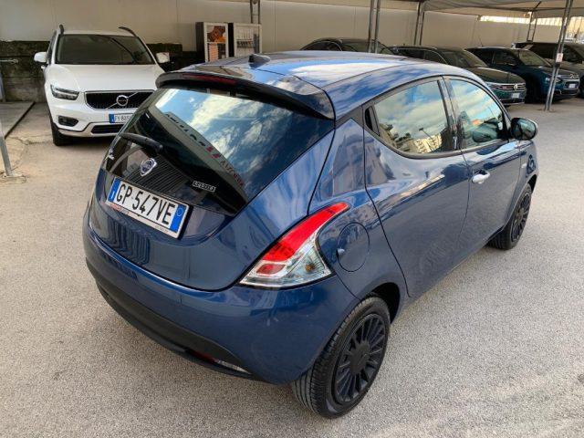 LANCIA Ypsilon 1.0 FireFly 5 porte S&S Hybrid Silver