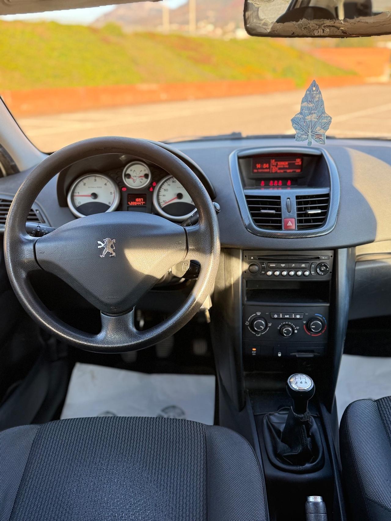 Peugeot 207 1.6 HDi OK NEOPATENTATI