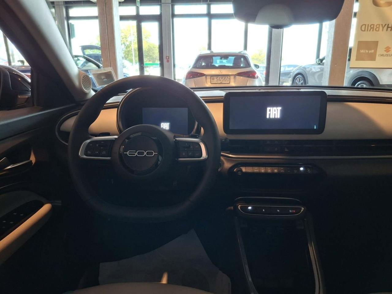 Fiat 600 Hybrid 100 CV DCT MHEV La Prima
