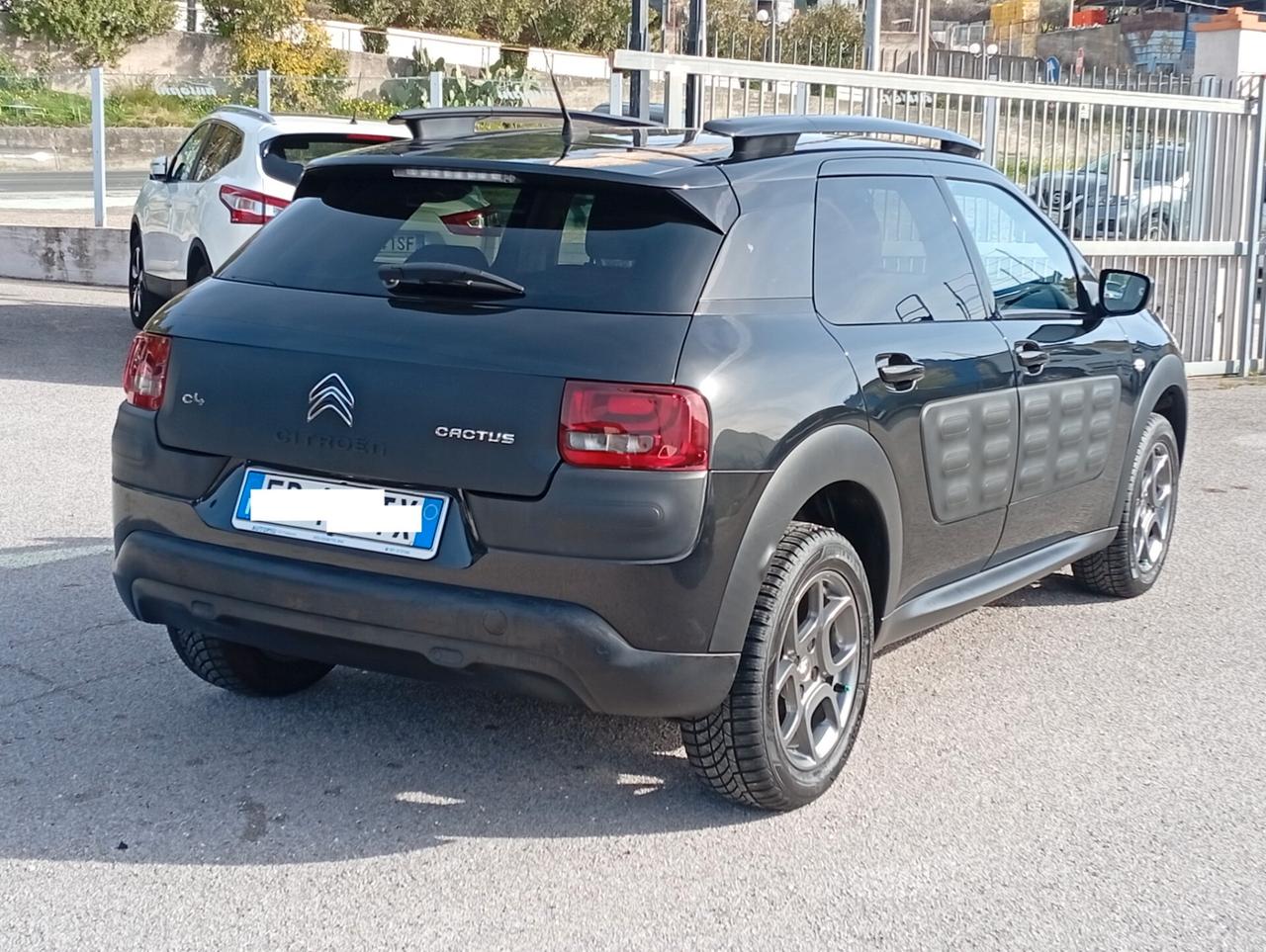 Citroen C4 Cactus BlueHDi 100 Shine