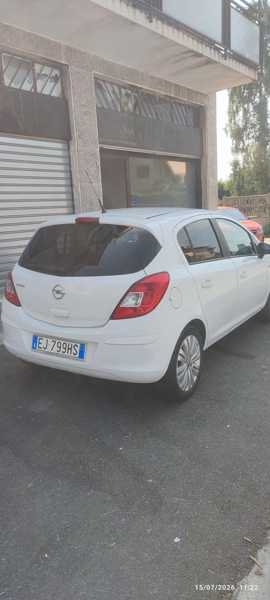 Opel Corsa 1.2 5 porte Club