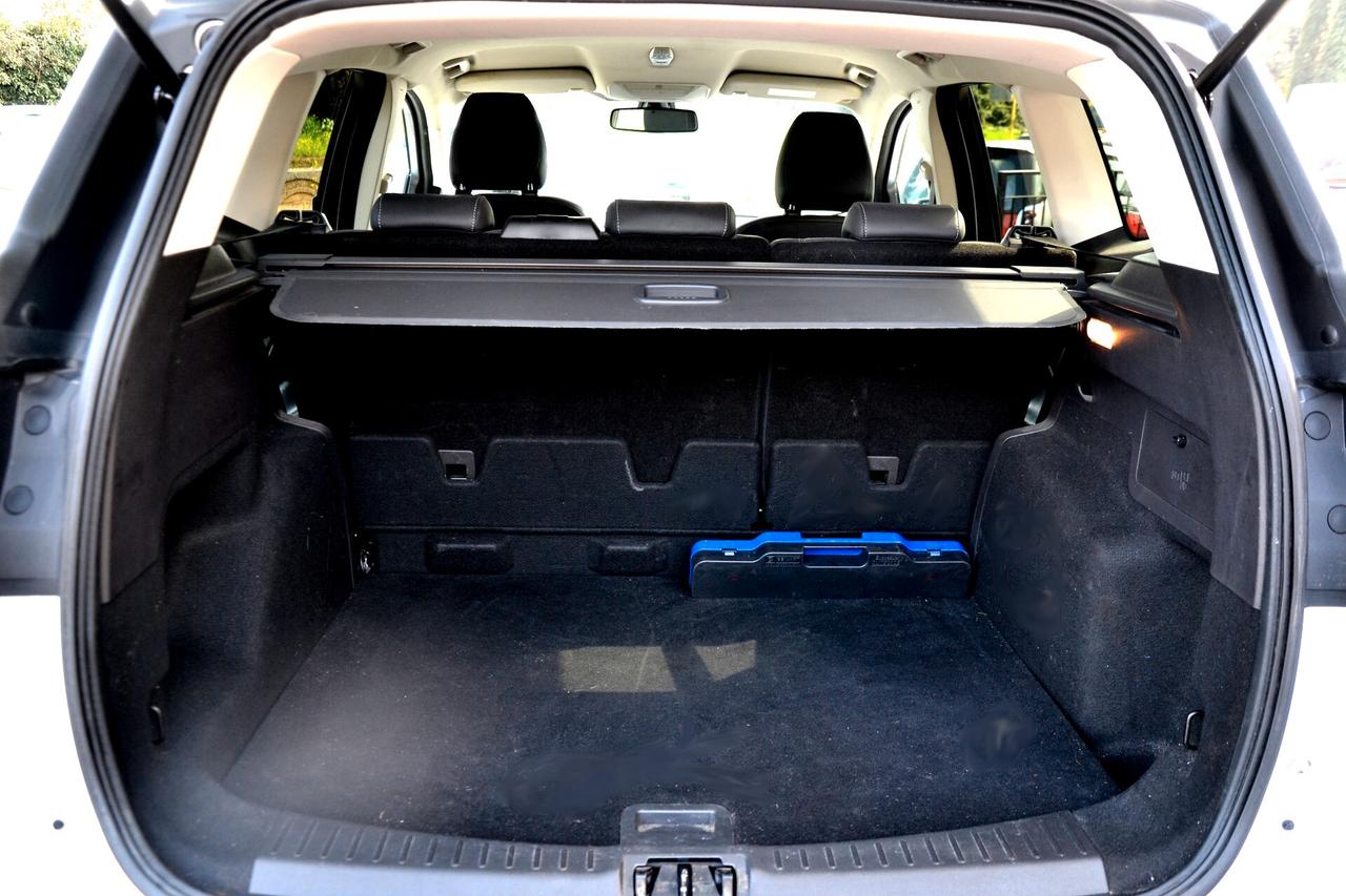 Ford Kuga 1.5 TDCI 120 CV S&S 2WD Powershift Edition