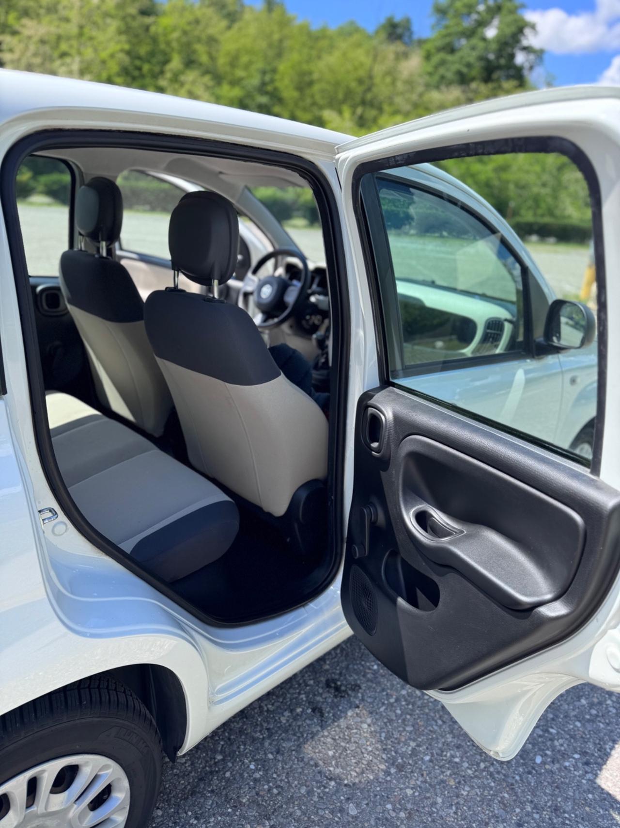 FIAT PANDA 1.2 Easy solo 46000km neopatentati
