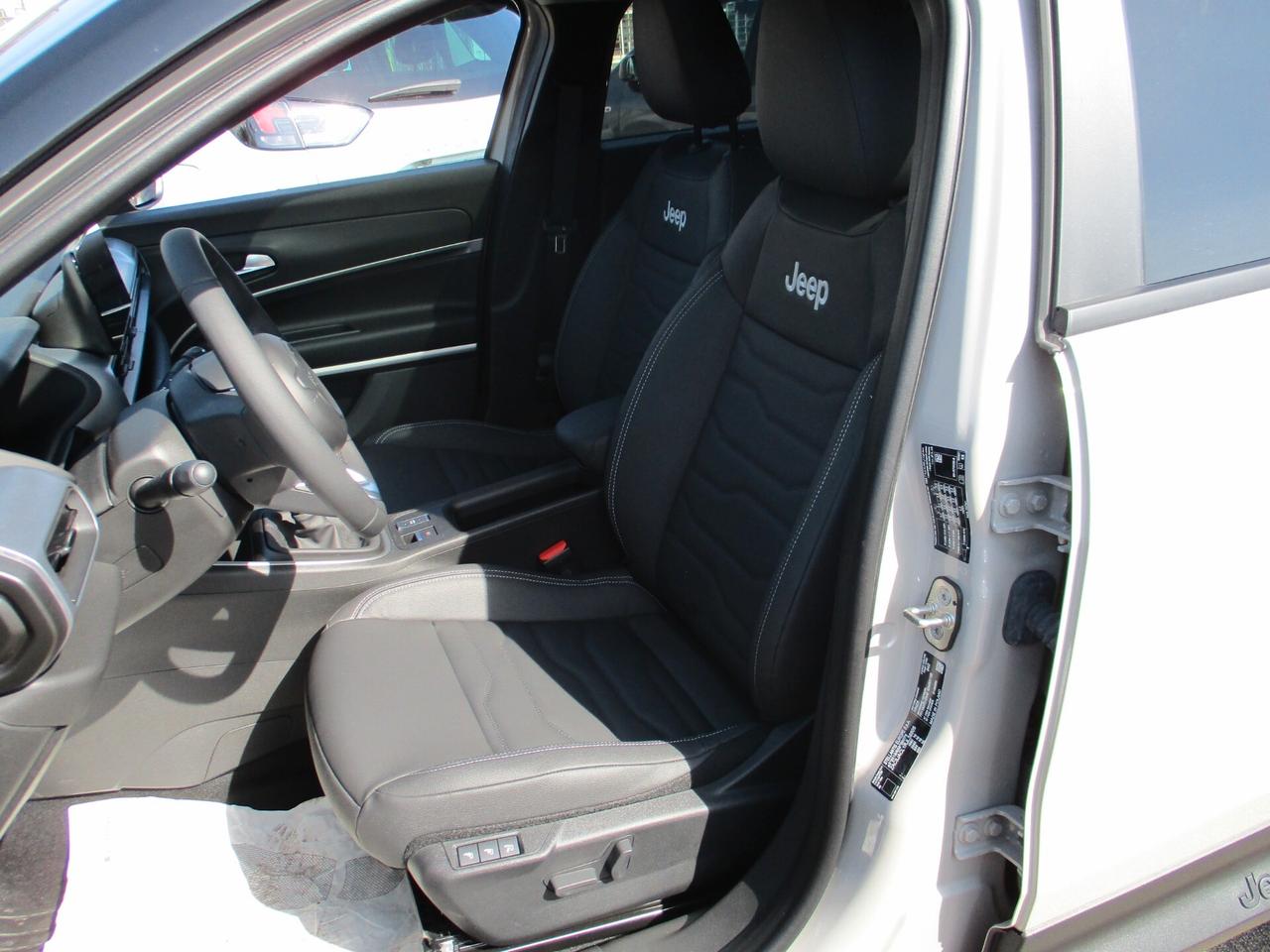 Jeep Avenger 1.2 Turbo 100 CV Summit