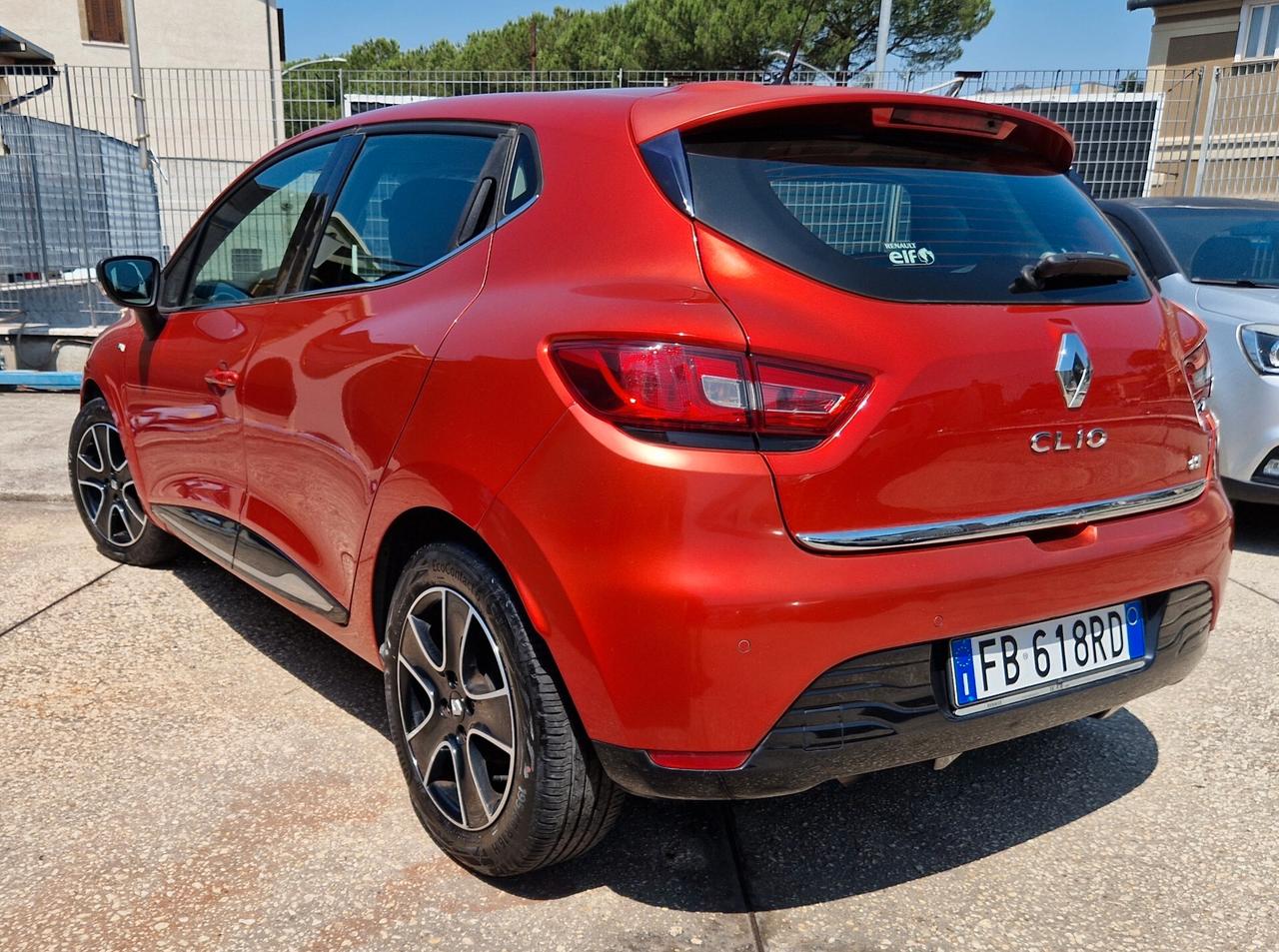 Renault Clio dCi 8V 75 CV Start&Stop 5 porte Energy Duel