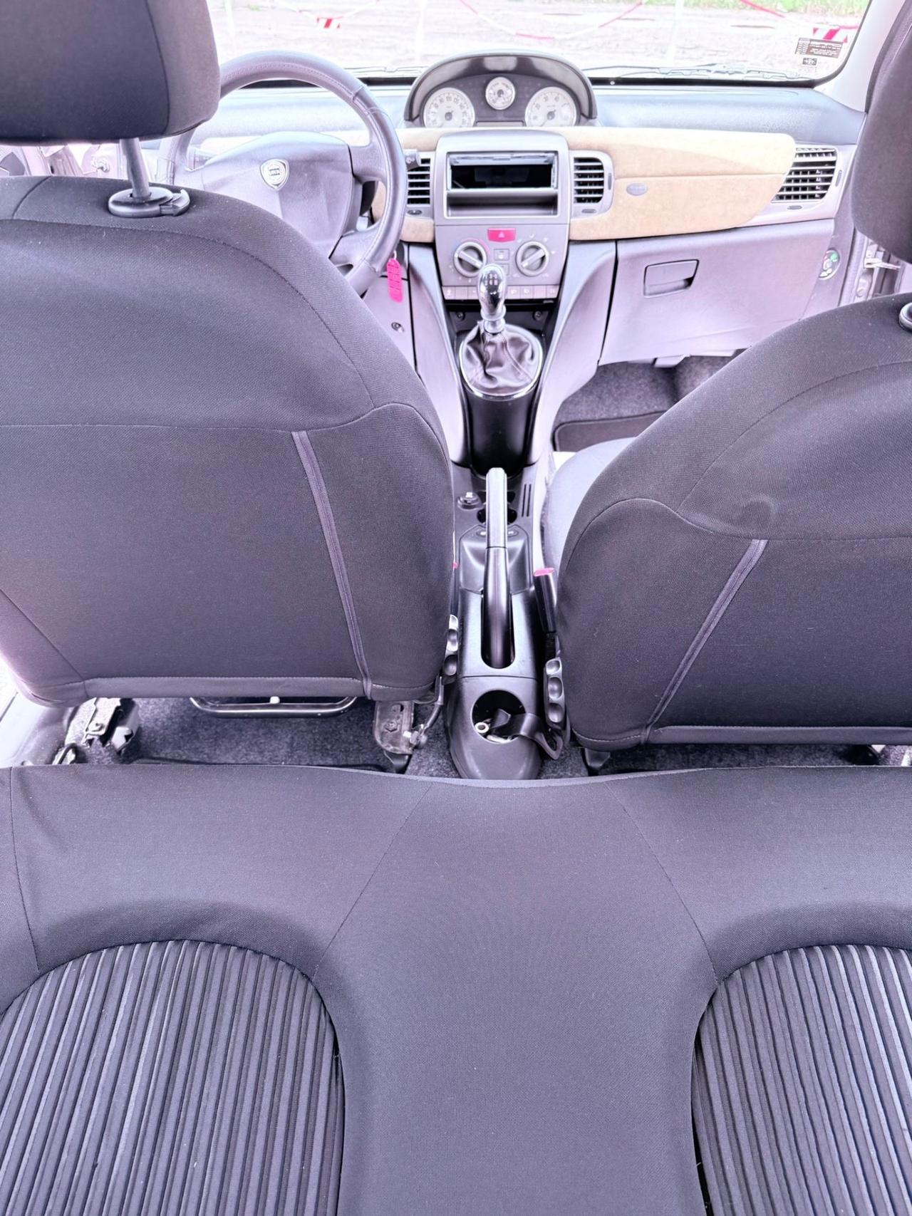 Lancia Ypsilon 1.2 benzina Ok neopatentati