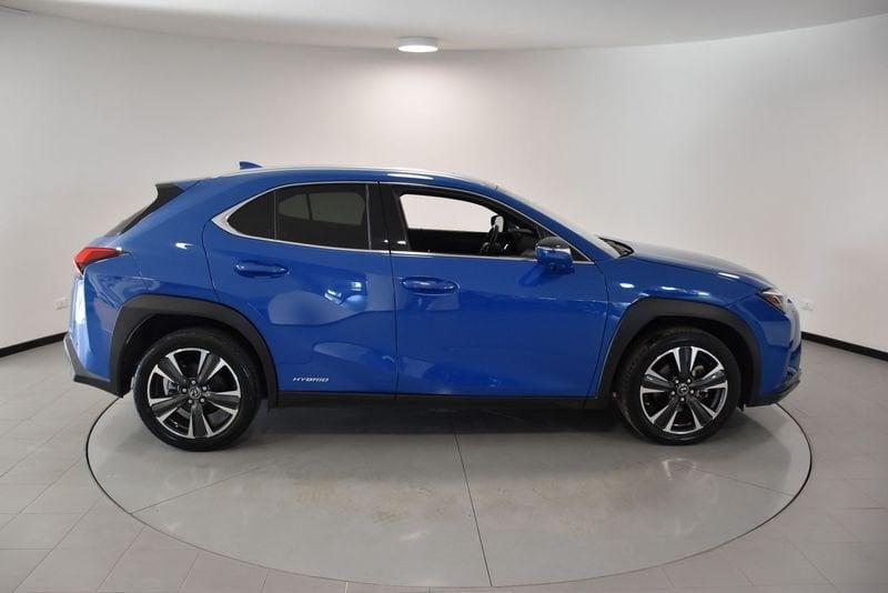 Lexus UX 2019 250h 2.0 Luxury 2wd cvt