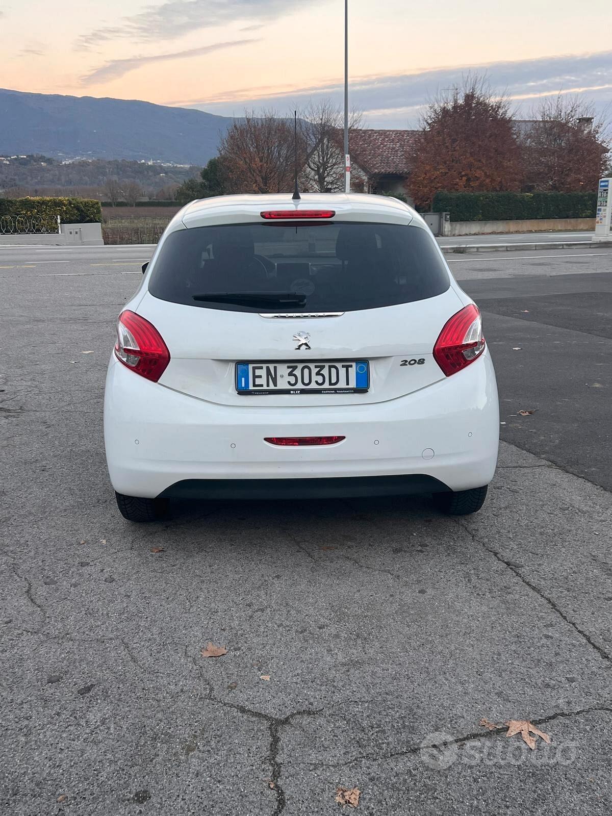 Peugeot 208 1.2 VTi 82 CV 5porte Allure