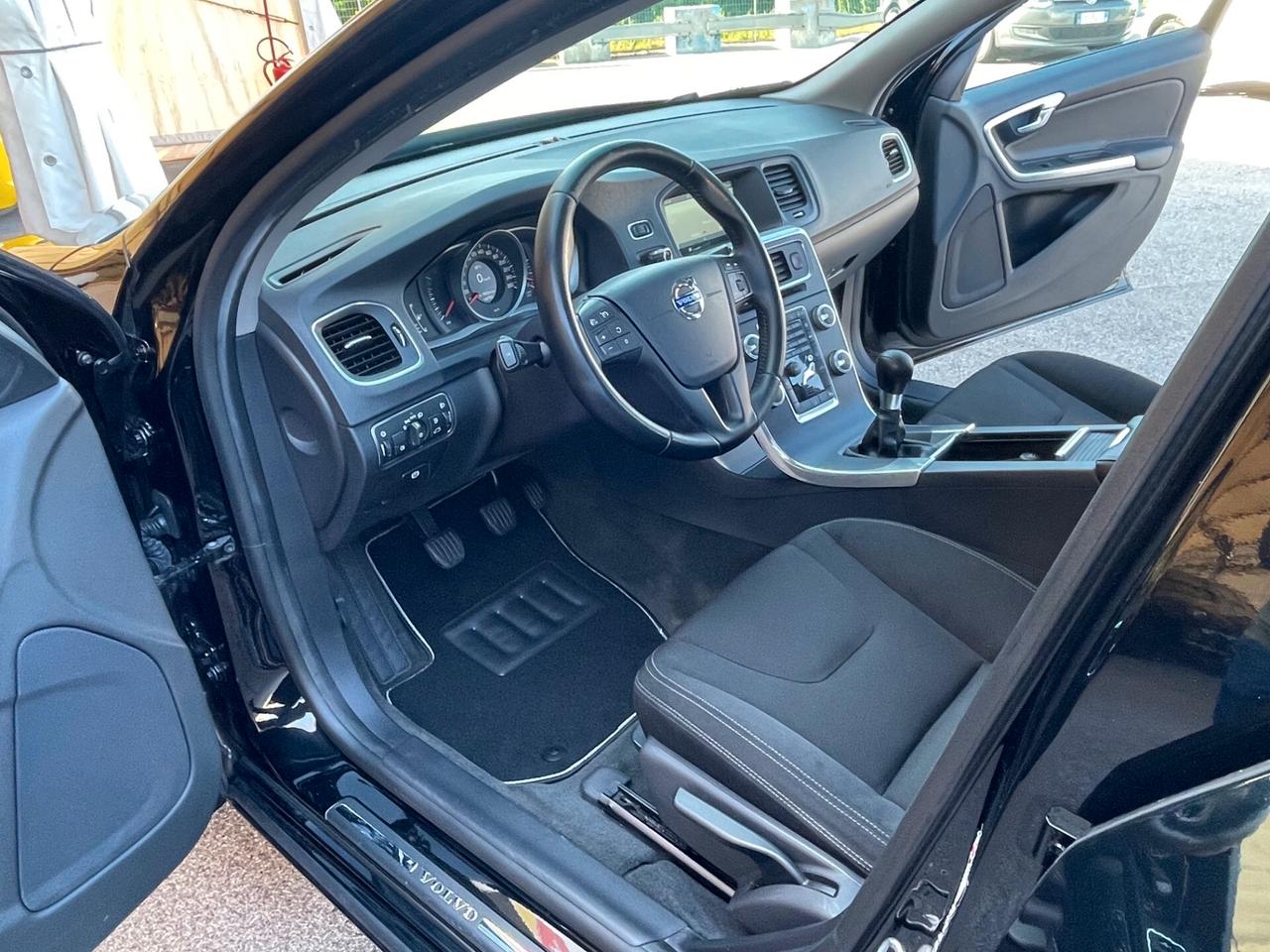 Volvo V60 D2 1.6 Kinetic