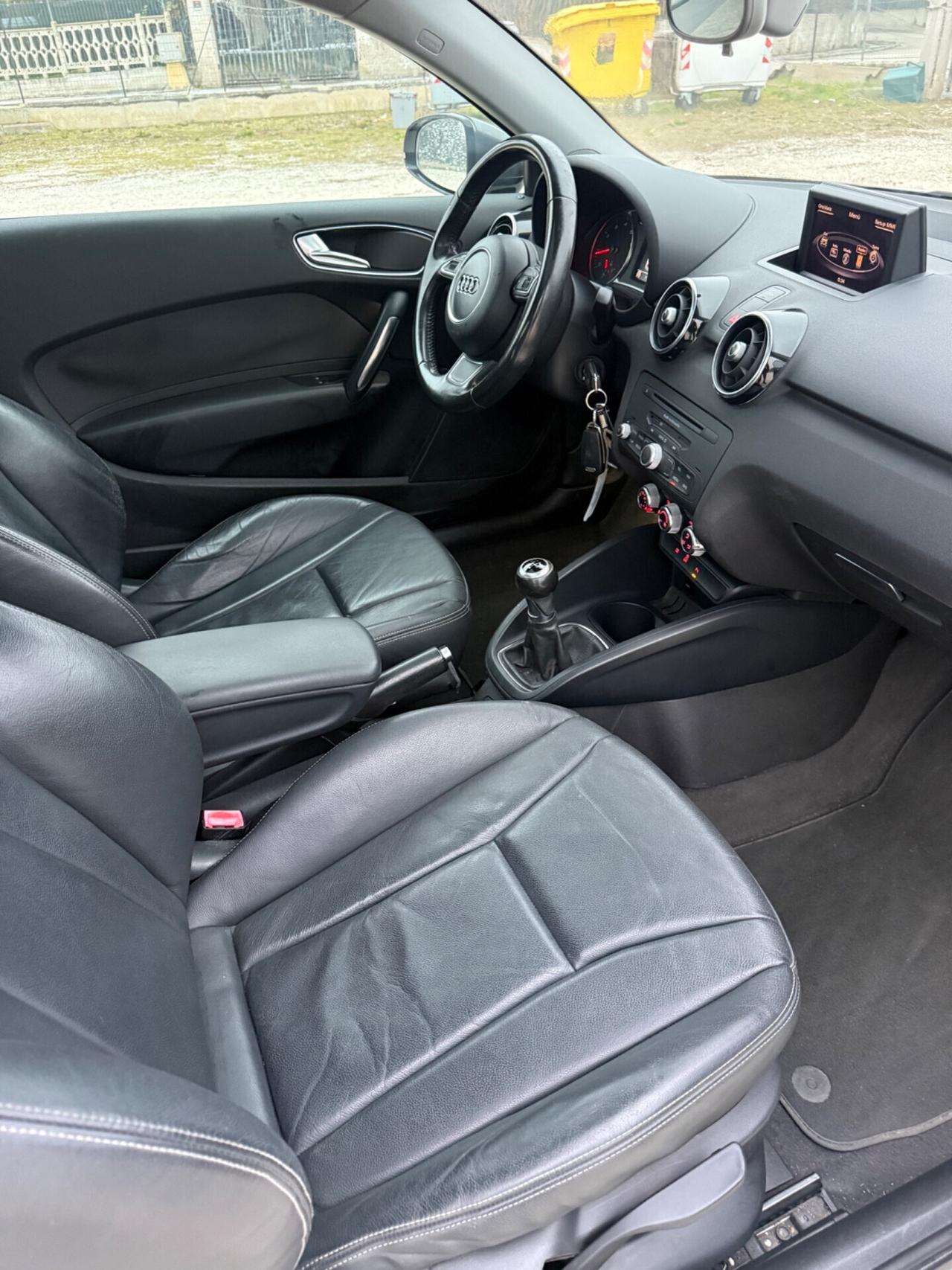 Audi A1 S-Line con 86 mila km NEOPATENTATi