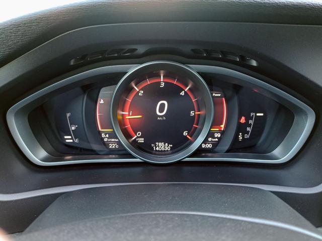 VOLVO V40 D2 Geartronic R-design