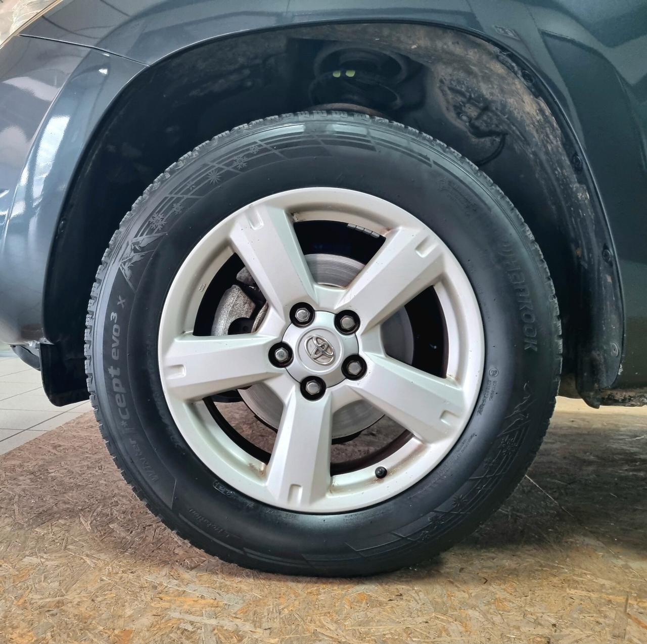 TOYOTA RAV4 2.2 D-4D 136 CV SOL 4x4 NEOPATENTATI
