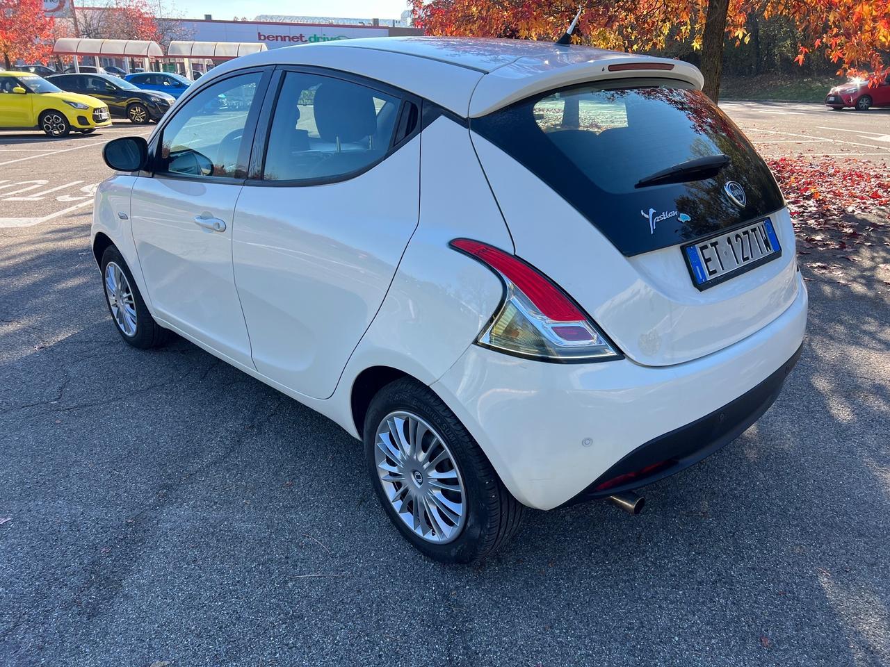 Lancia Ypsilon 1.2 69 CV 5 porte Platinum