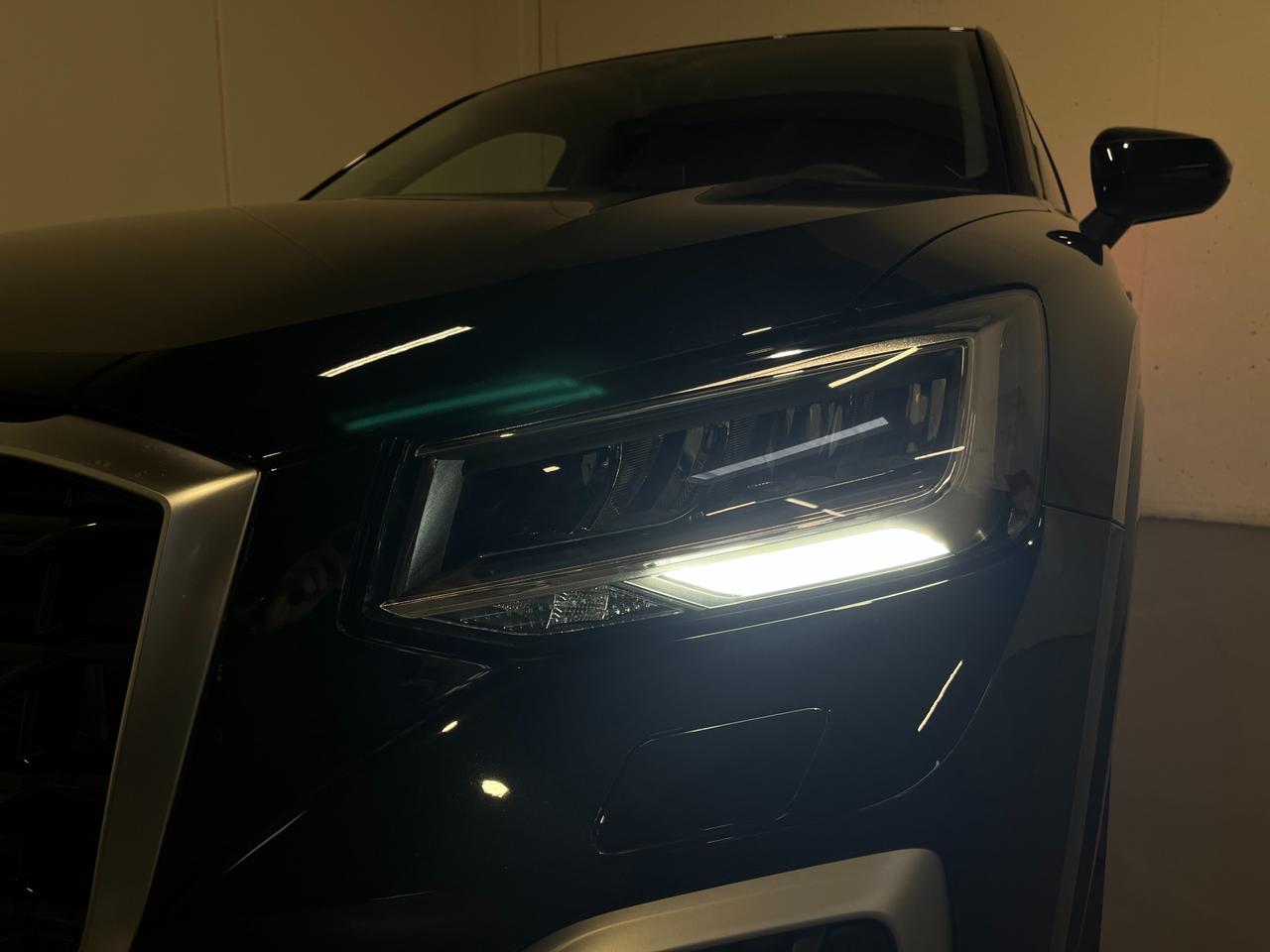 AUDI Q2 35 TFSI S-TRONIC BUSINESS ADVANCED
