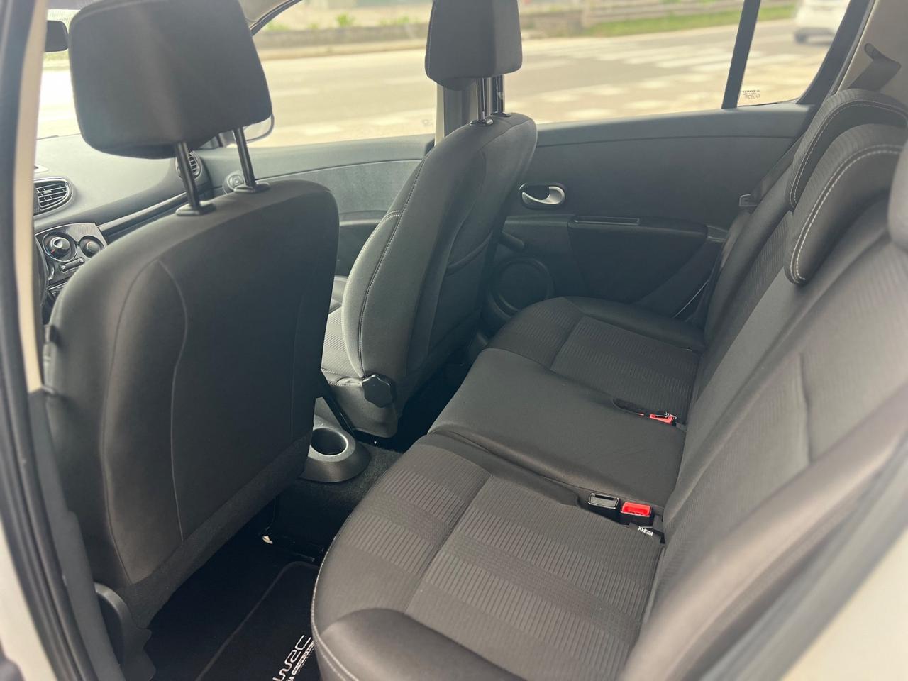 Renault Clio 1.2 benz - GARANZIA 12 MESI