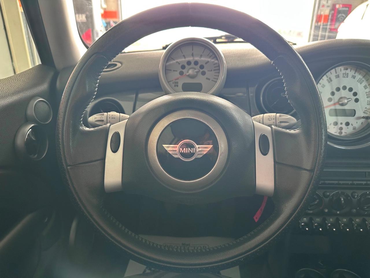 Mini 1.6 16V One de luxe NEOPATENTATI