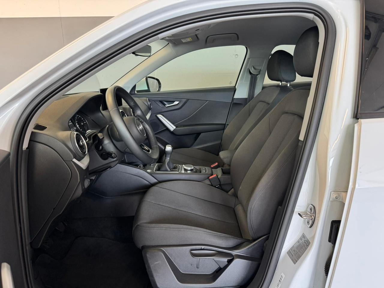 Audi Q2 30 TFSI Business