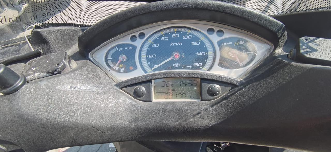 Yamaha X-Max 250 del 2008 USATO