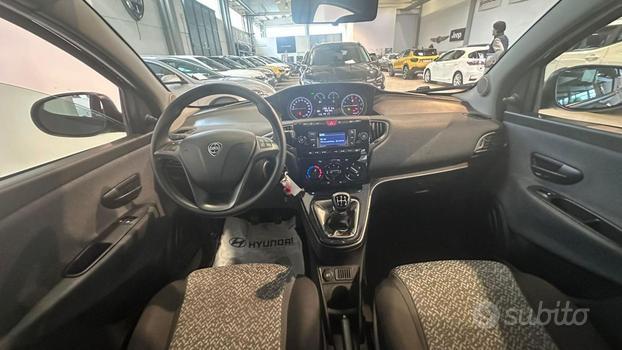 LANCIA Ypsilon 1.2 69 CV 5 porte Elefantino Blu"