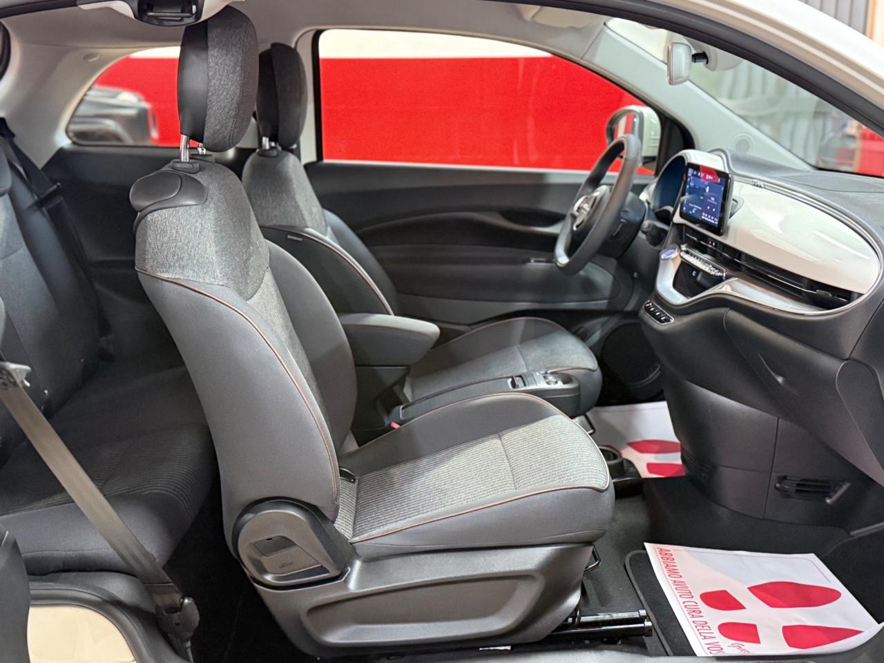 Fiat 500 500e 42 kWh La Prima