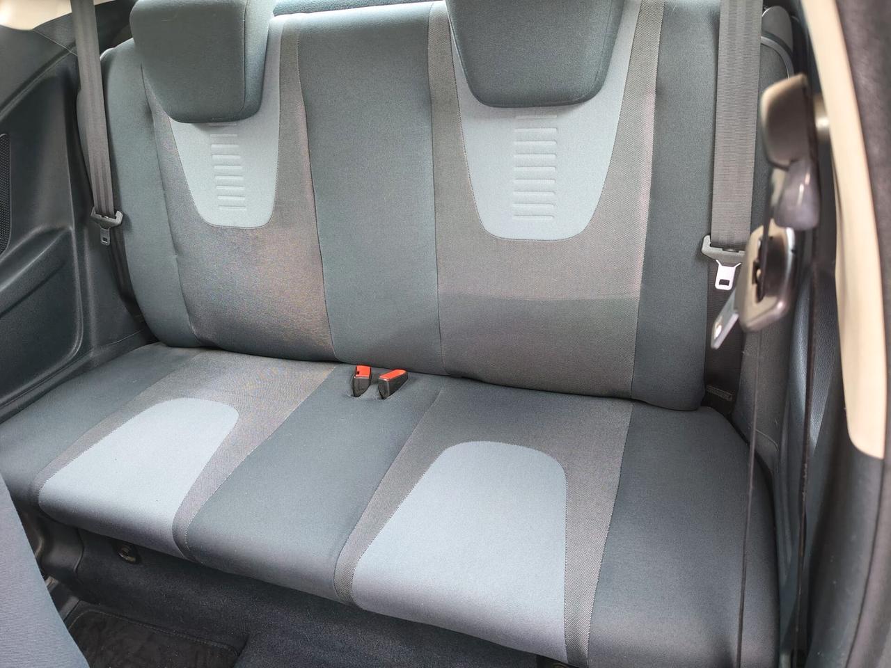 Ford Ka 1.3 TDCi 75CV Titanium