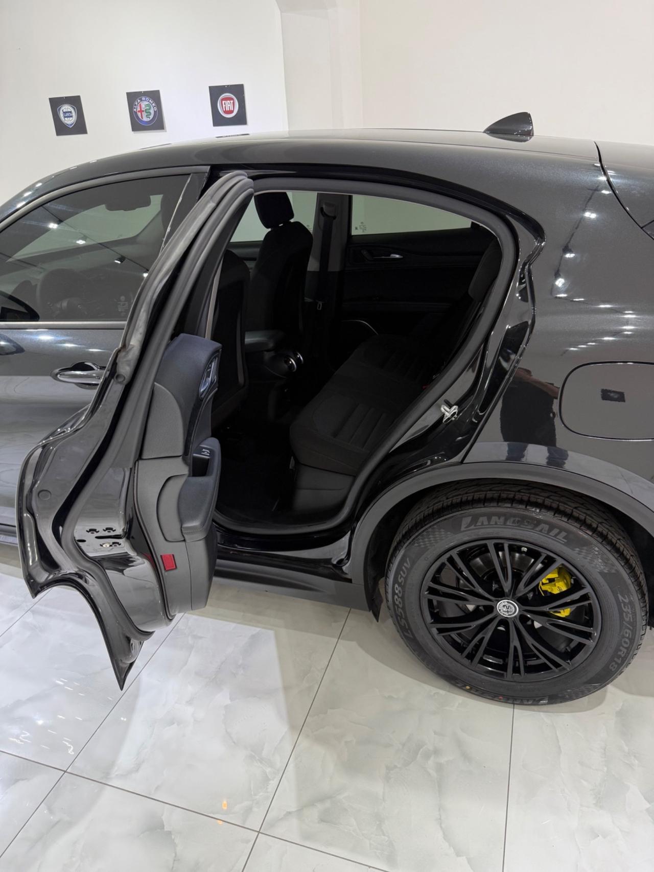 ALFA ROMEO STELVIO 190CV Q4 TOTAL BLACK