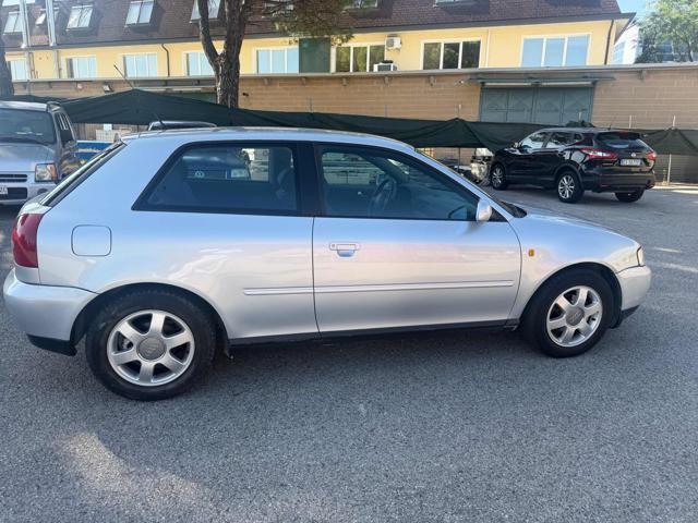 AUDI A3 145,580km 1.6 cat 3p. Ambiente Stupenda Bellissima