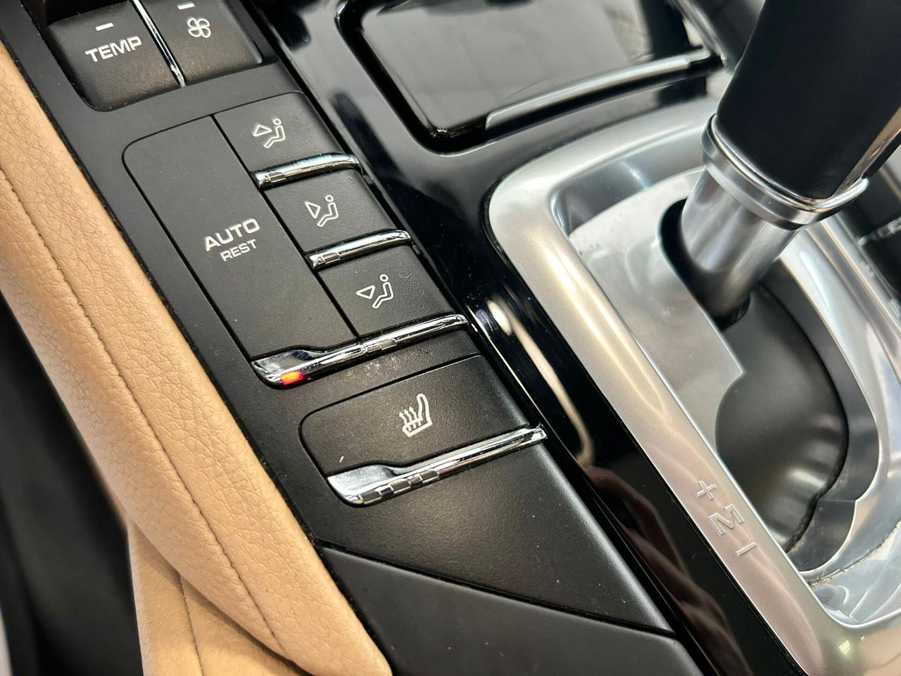 Porsche Cayenne 3.0 DIESEL PLATINUM EDITION 262CV 2017