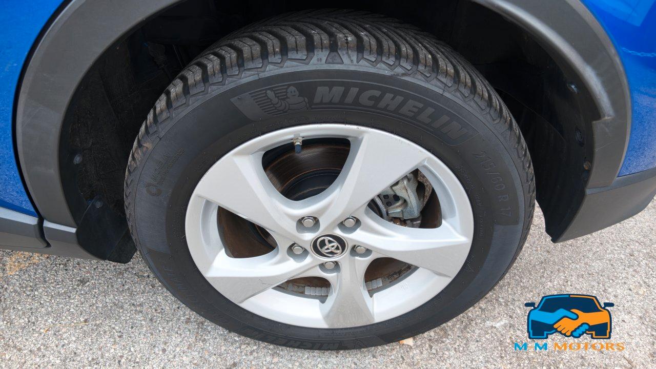 Toyota C-HR 5 Porte C-HR 1.8h Active 2wd e-cvt