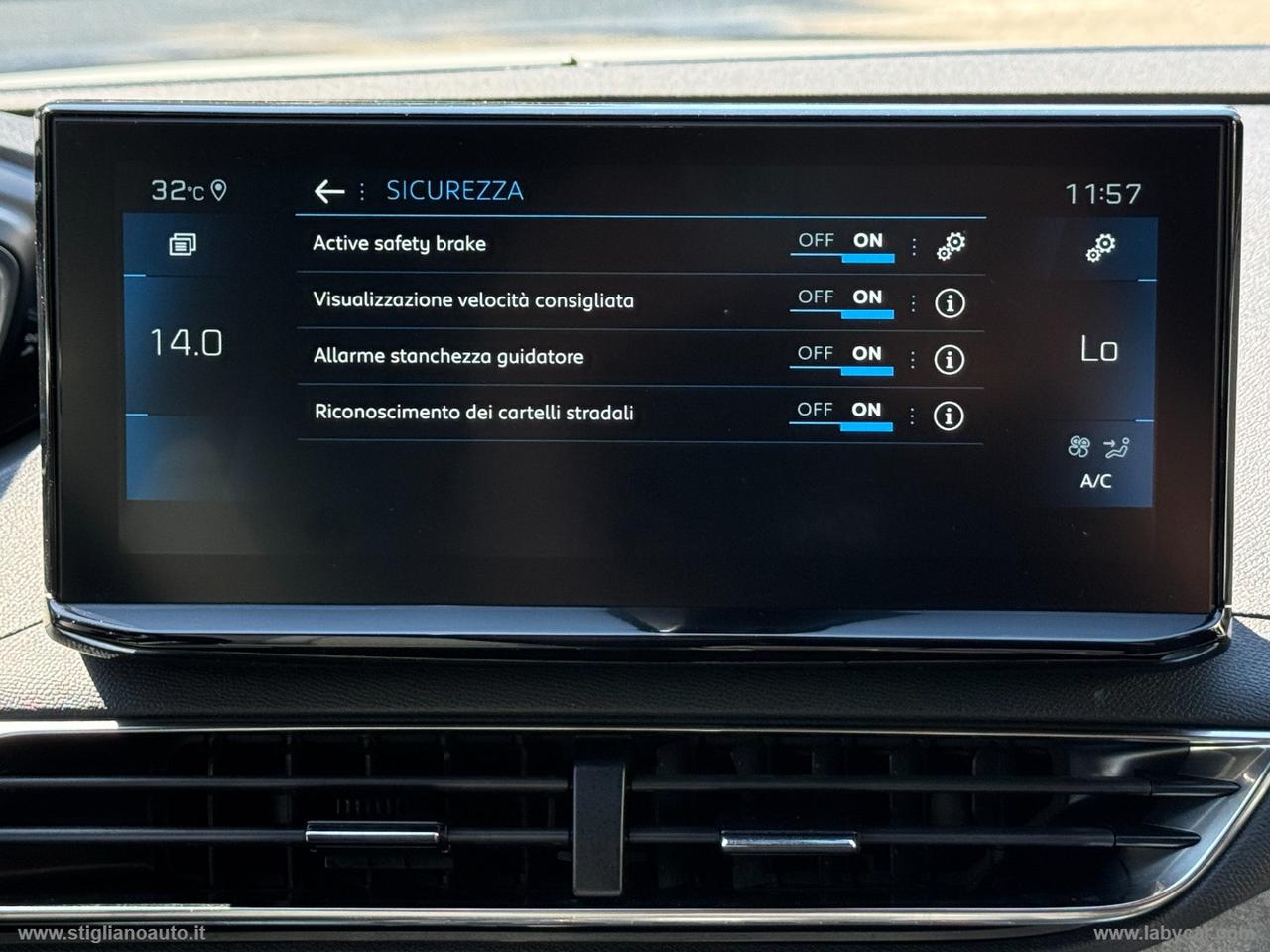 PEUGEOT 3008 BlueHDi 130 S&S EAT8 GT