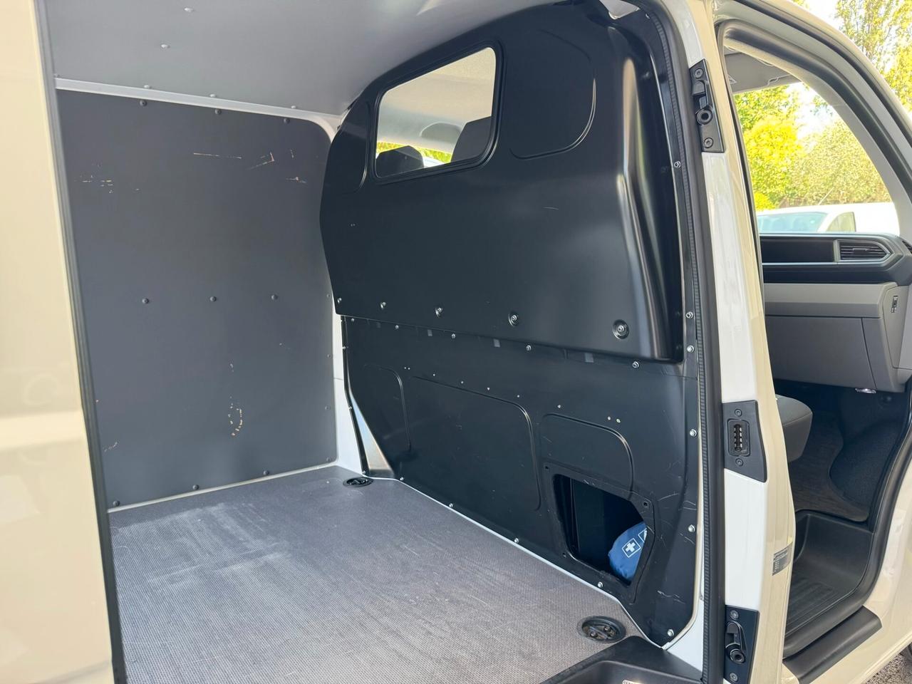 Volkswagen T6.1 Transporter 2.0 TDI UNIPROP GAR24M