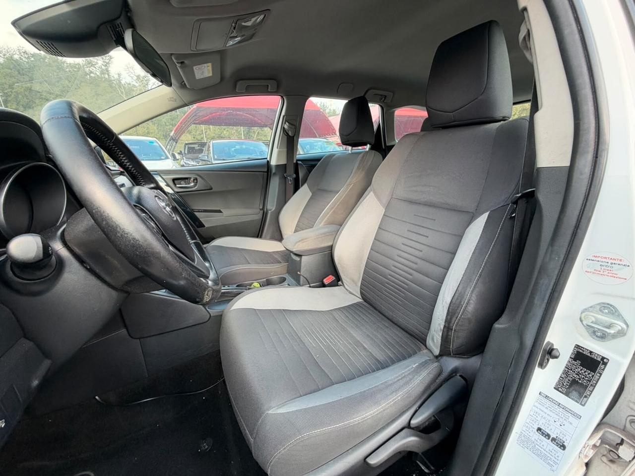 Toyota Auris Touring Sports 1.8 Hybrid Active
