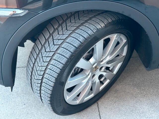 Porsche Cayenne 3.0 Diesel IVA ESPOSTA service Porsche Uni pro.