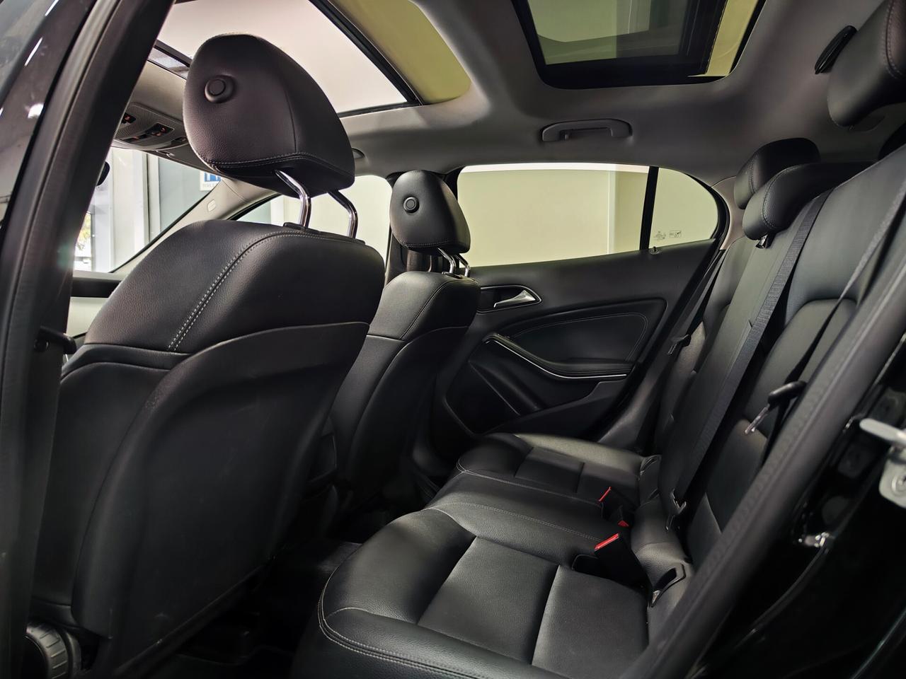 Mercedes GLA 200 d 135 cv Automatic Sport TETTO