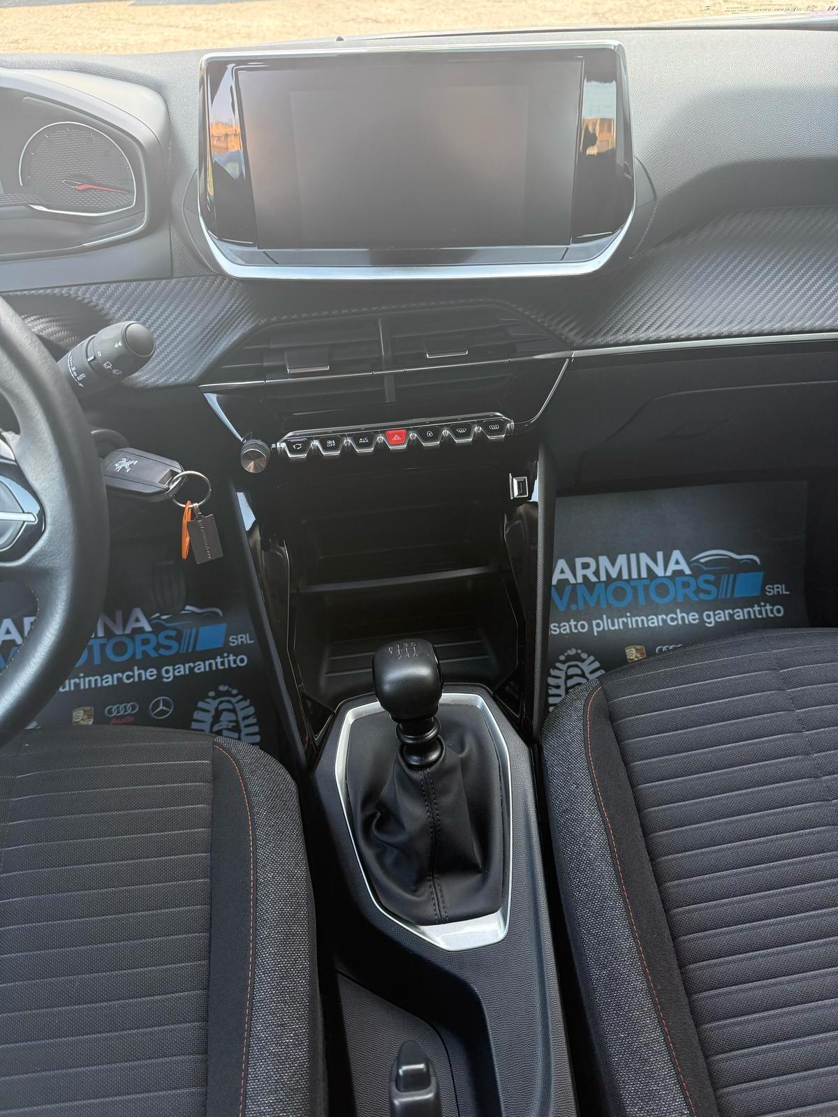 Peugeot 2008 DIESEL CAMERA NAVI