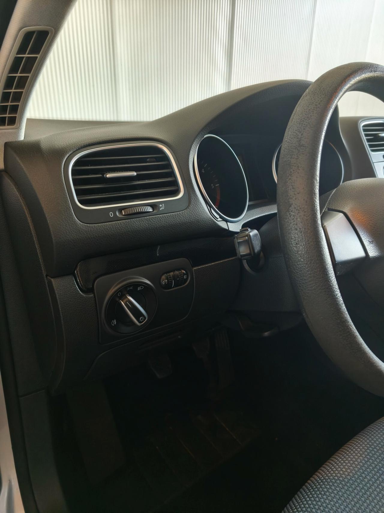 Volkswagen Golf 1.6 TDI , 105cv