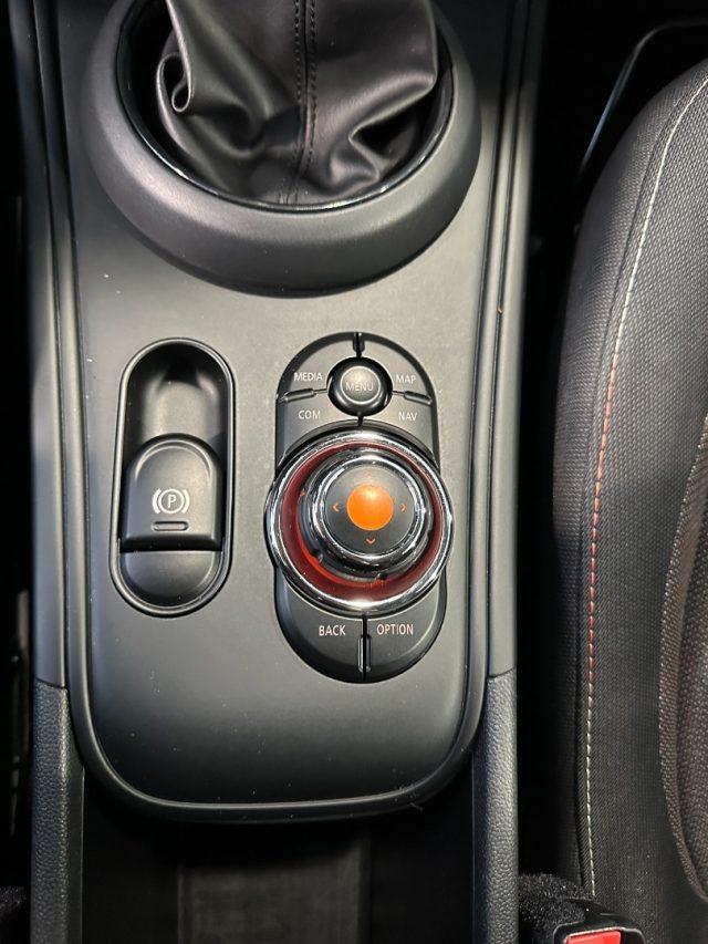 MINI Countryman 2.0 Cooper D Business Auto - Navi - Led -Pack Luci