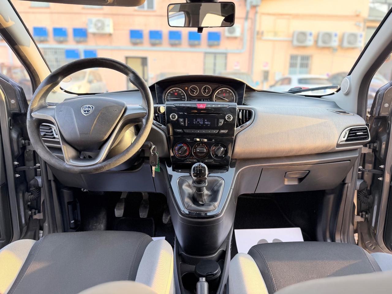 Lancia Ypsilon 0.9 TwinAir 85 CV 5 porte Metano Ecochic Gold