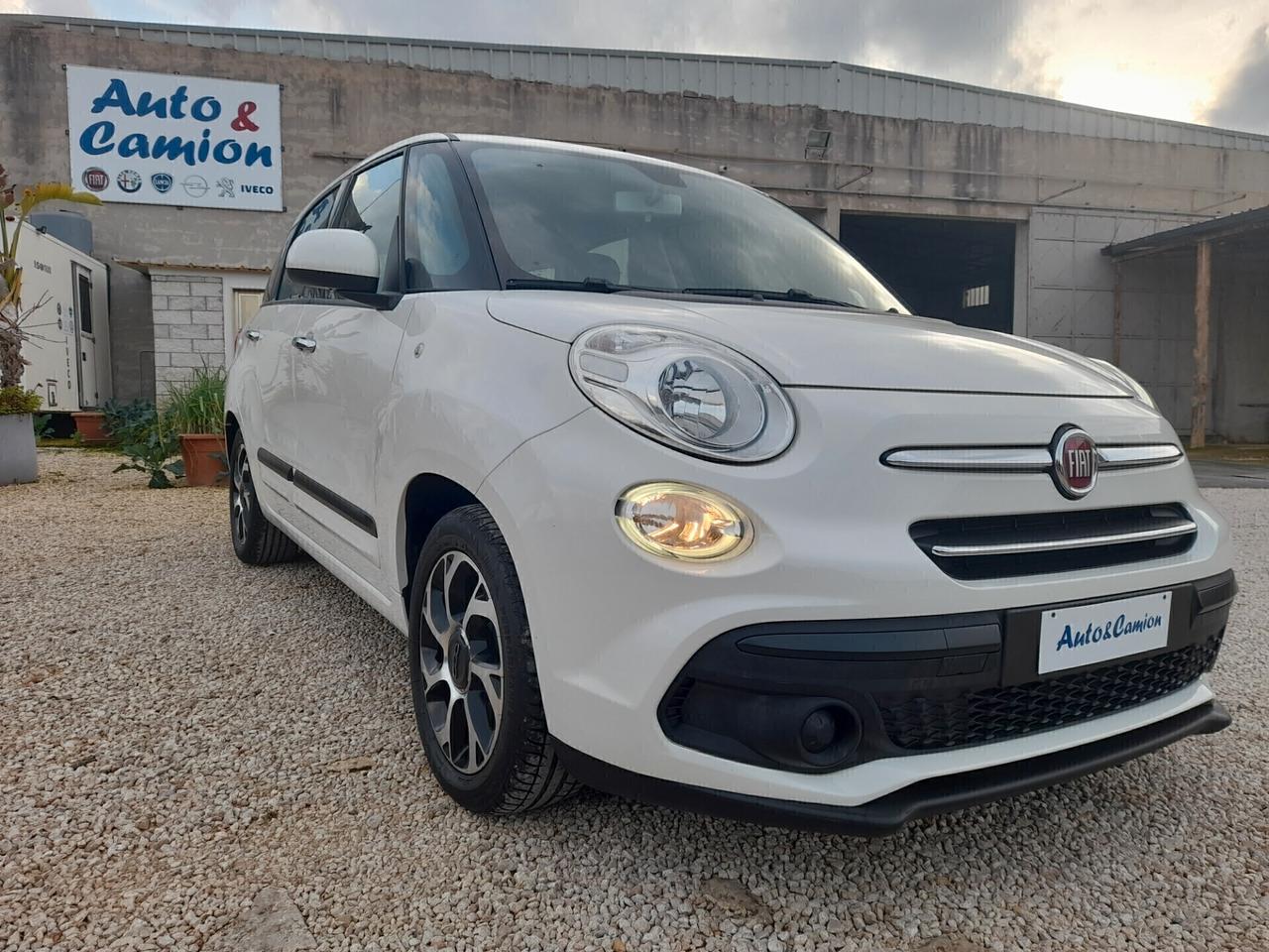 Fiat 500L 1.6 MJT 120 CV Lounge 7 POSTI