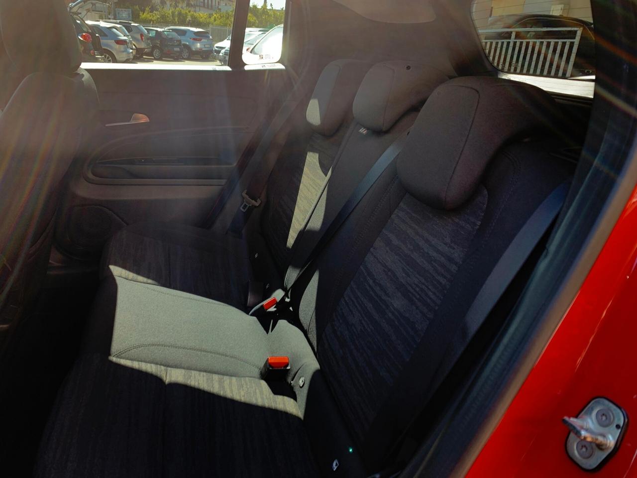 Jeep Avenger 1.2 Turbo 100 CV Summit