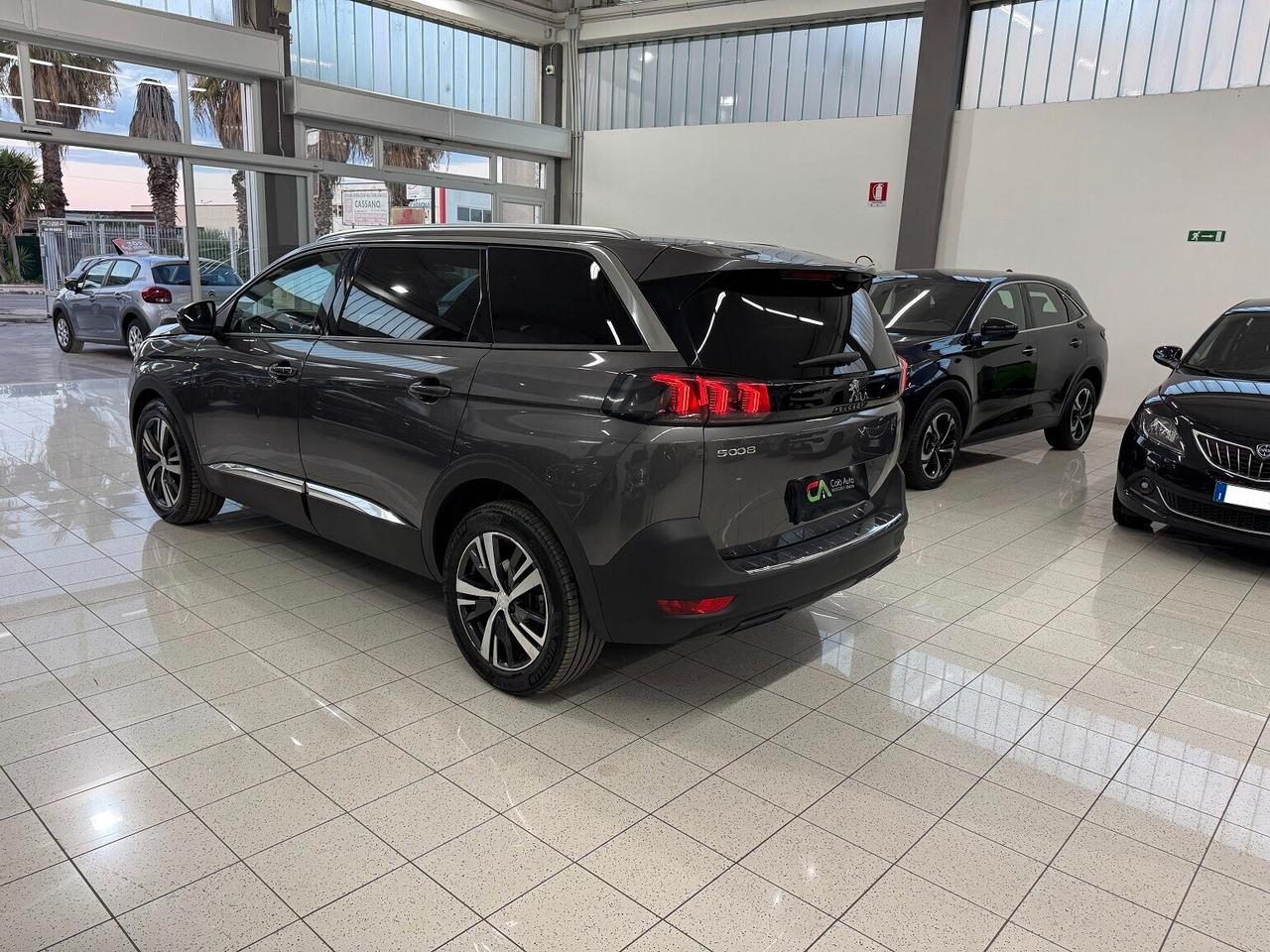 5008 HDi 130cv EAT8 Allure Pack 7POSTI PARI NUOVO