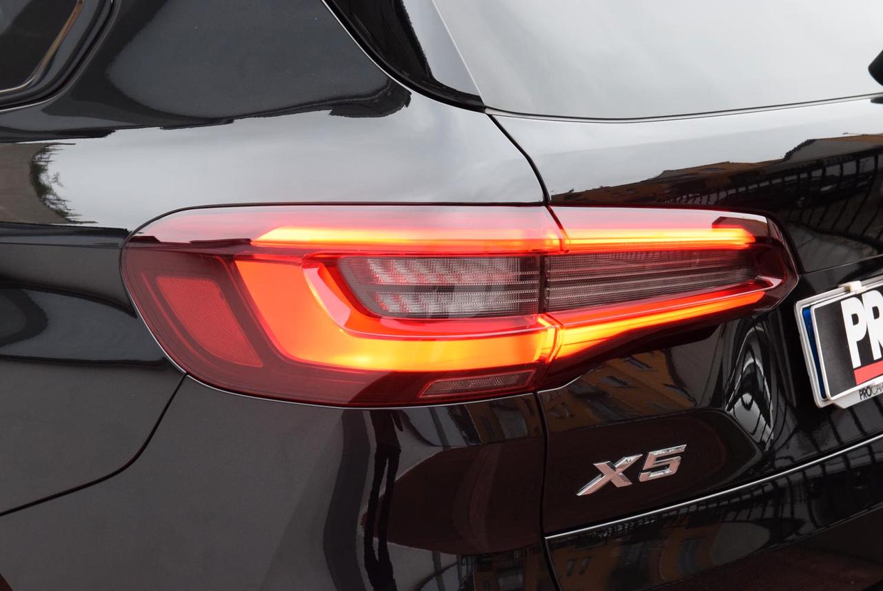 BMW X5 xdrive30d mhev 48V Msport auto