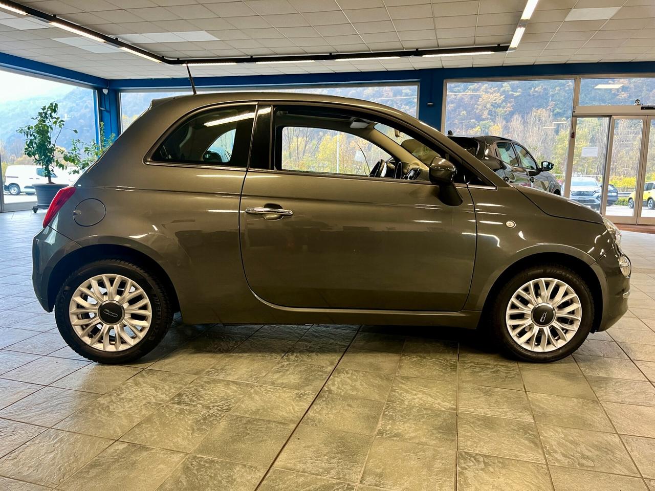 Fiat 500 1.2 Lounge-CAMBIO AUTOMATICO-NEOPATENTATI-