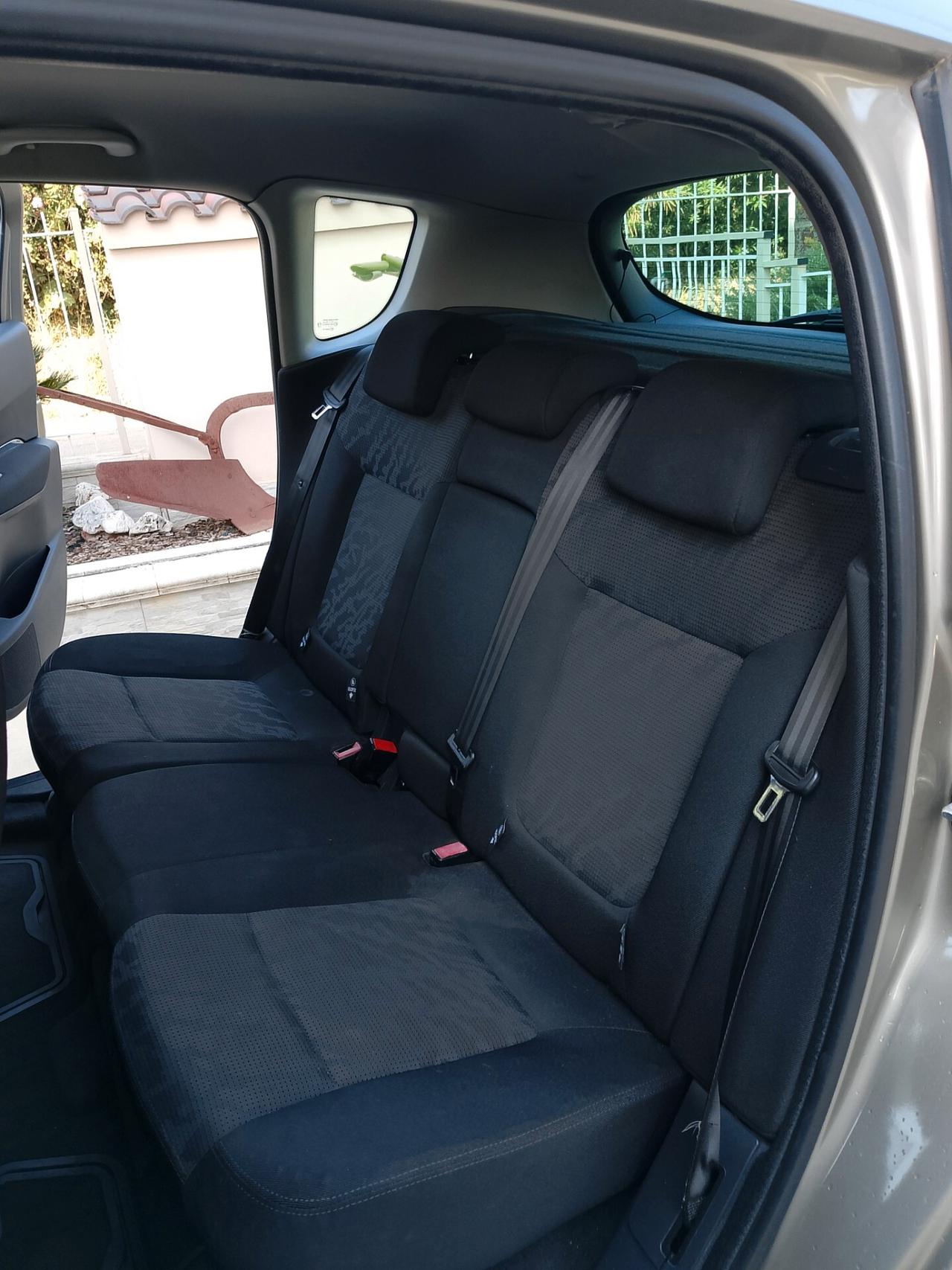 Peugeot 3008 1.6 HDi 110CV Premium