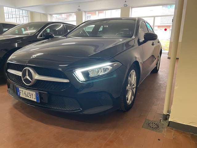 Mercedes-Benz A 180 d Sport Auto con Navi e Vetry Privacy