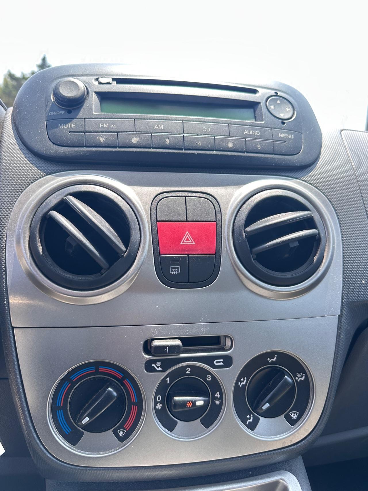 Fiat Qubo 1.3 MJT 75 CV Dynamic-2010 CLIMA/PARK ASSISTANCE