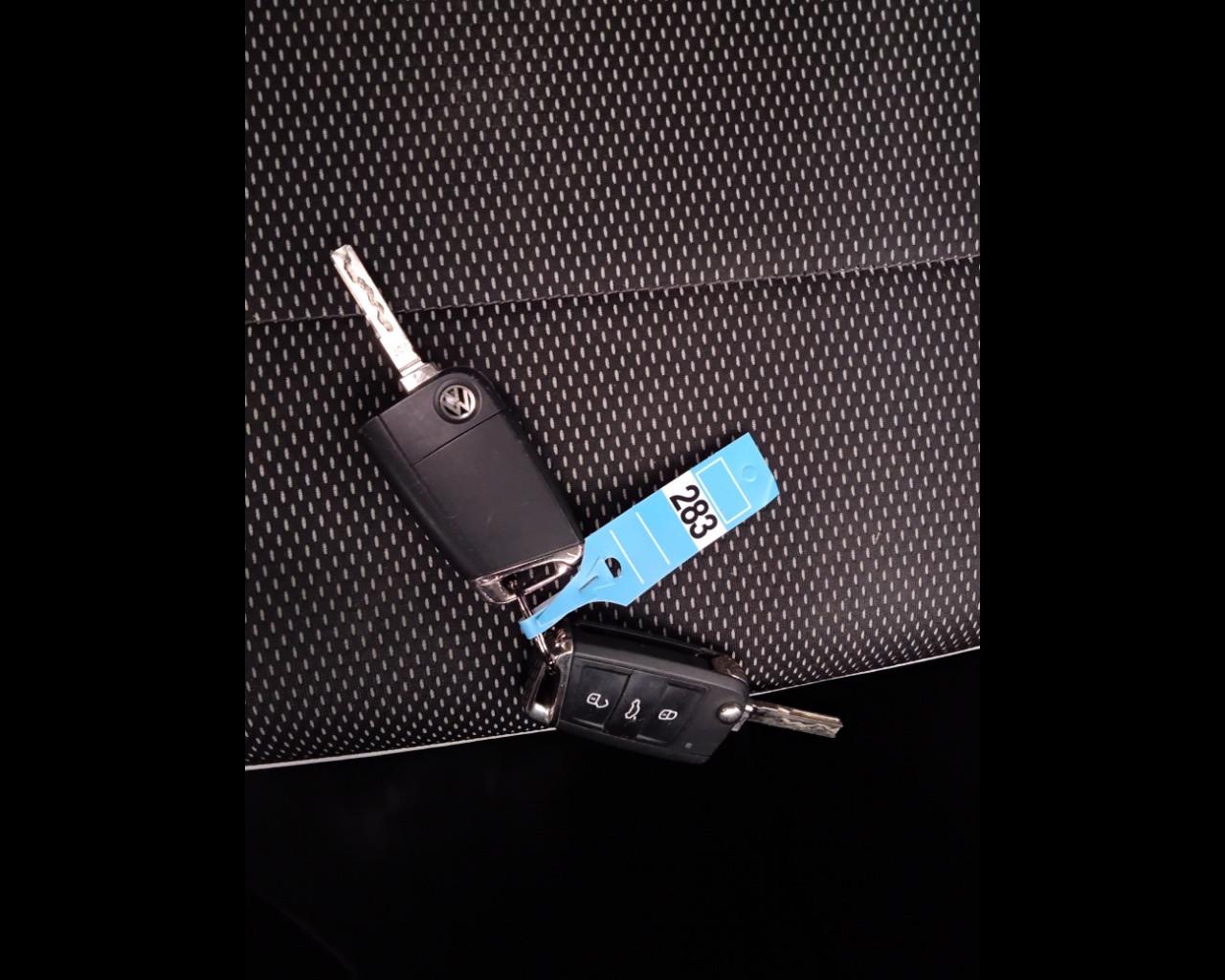 VOLKSWAGEN T-Roc I 2017 - T-Roc 1.0 tsi Advanced