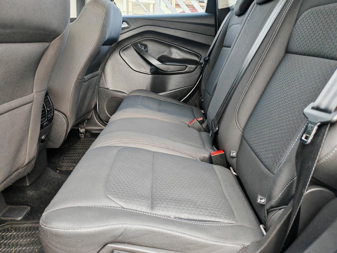 Ford Kuga 1.5 TDCI 120 CV 2WD Titanium 2018